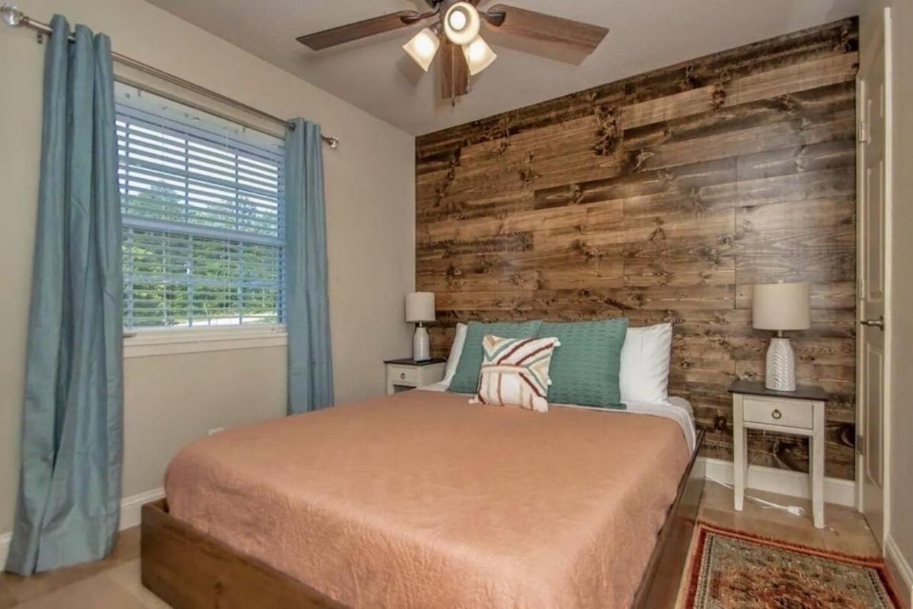 Boho Lakefront Condo With Stunning Views! Hawes Eksteriør billede