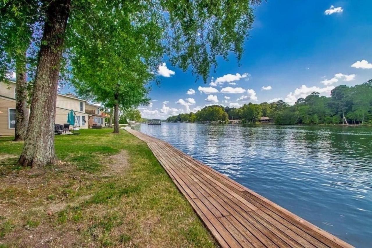 Boho Lakefront Condo With Stunning Views! Hawes Eksteriør billede